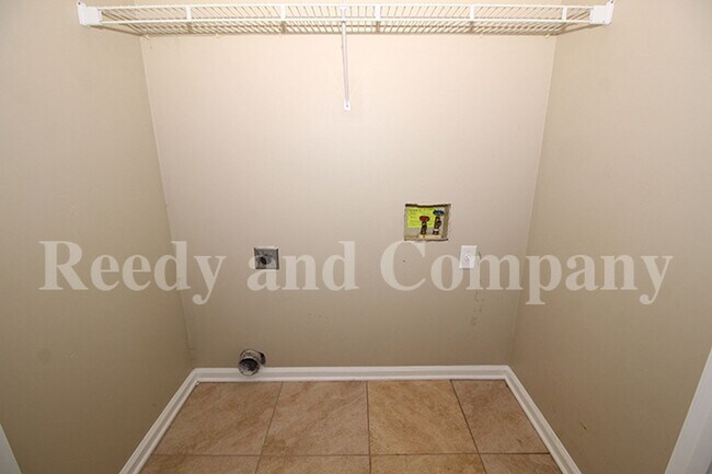 Building Photo - 9532 Chi Chi Cove