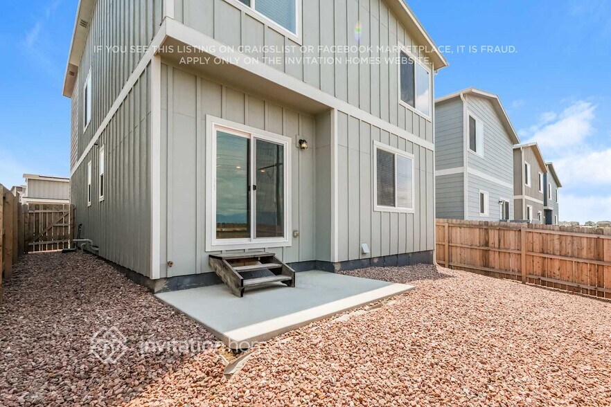 Building Photo - 6252 Big Bird Dr