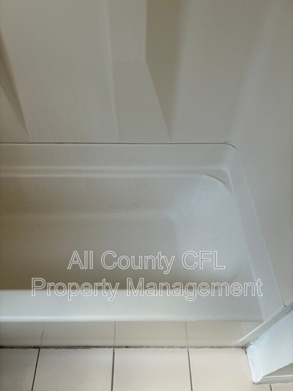 Building Photo - 812 Marion St