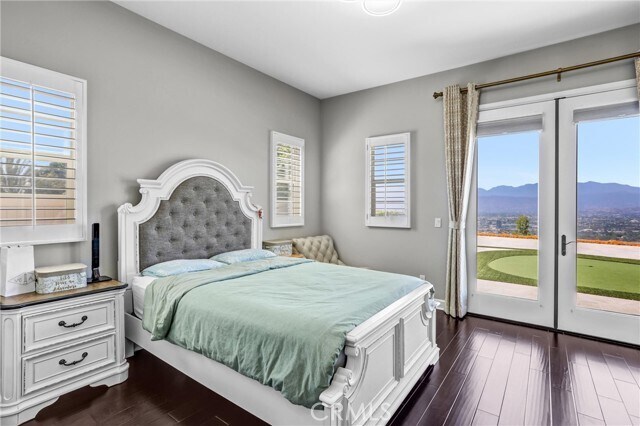 Building Photo - 1232 Inspiration