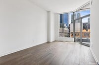 Building Photo - 333 Beale St