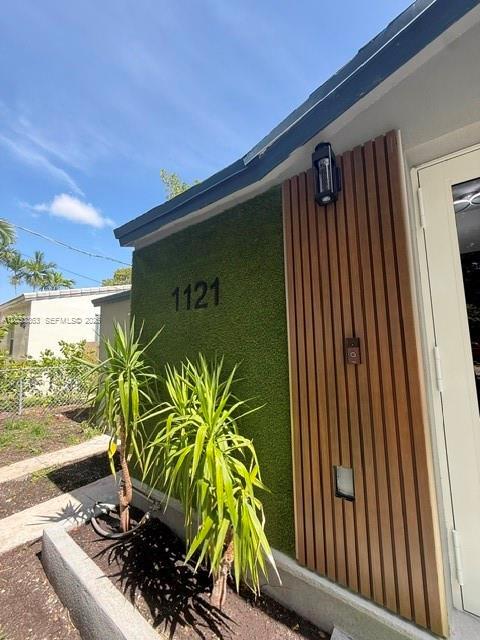 Building Photo - 1121 NW 56th St