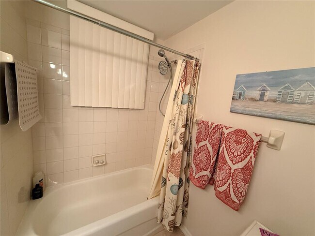 Building Photo - 2002 Bal Harbor Blvd