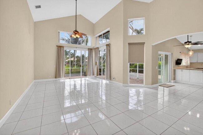 Building Photo - 9336 Water Course Way