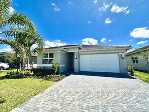 Building Photo - 11785 SW Oceanus Blvd