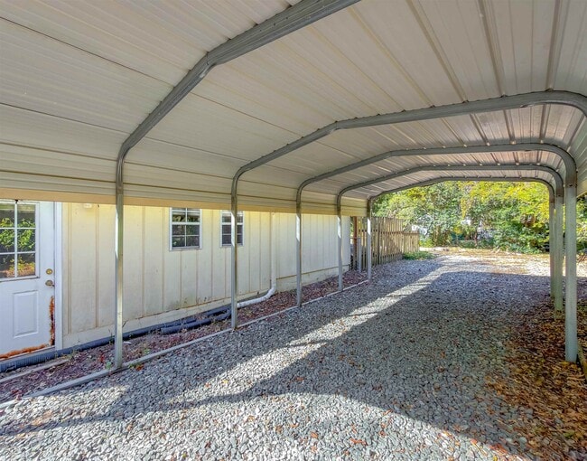 Building Photo - 514 Glenview Dr