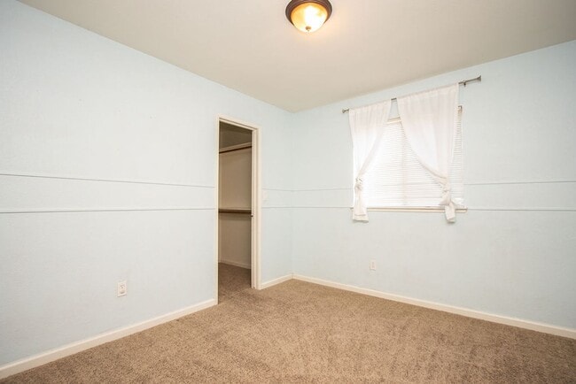 Building Photo - Beautiful 3 Bedroom 2 Bath home in Turlock