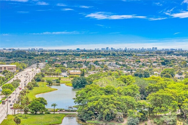 Building Photo - 5706 Guava Dr