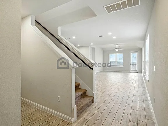 Building Photo - 8207 Cottage Rose Dr