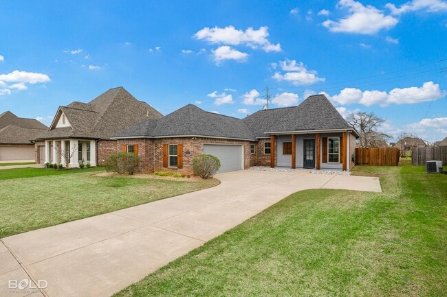 Building Photo - 3 Bedroom 2 Bath in Cypress Bend