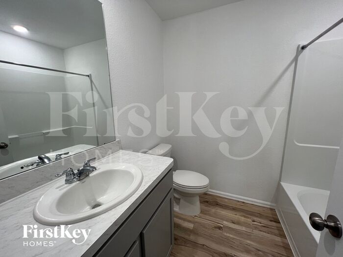 Building Photo - 3315 Aster Mdw Wy