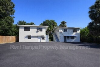 Building Photo - 1026 1/2 19th St S Apt A
