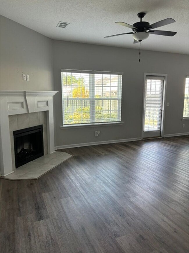 Building Photo - 85 Brightleaf Cir