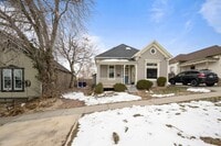 Building Photo - Beautiful Home in Salt Lake Avenues (ABC S...