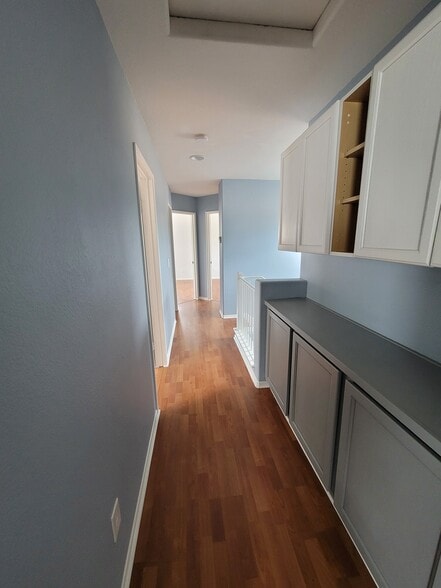 Building Photo - 11559 Compass Point Dr N