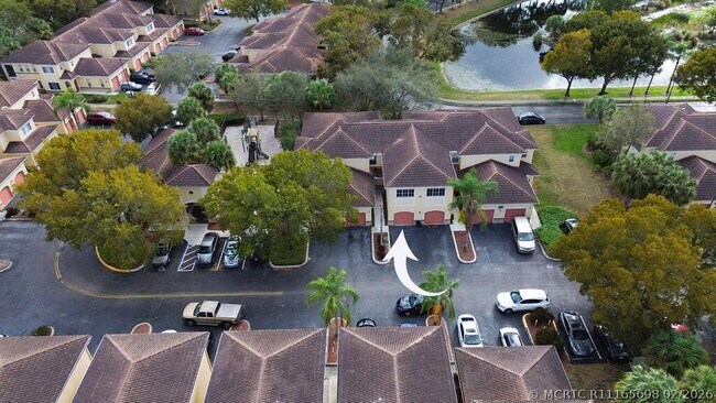 Building Photo - 2400 Centergate Dr