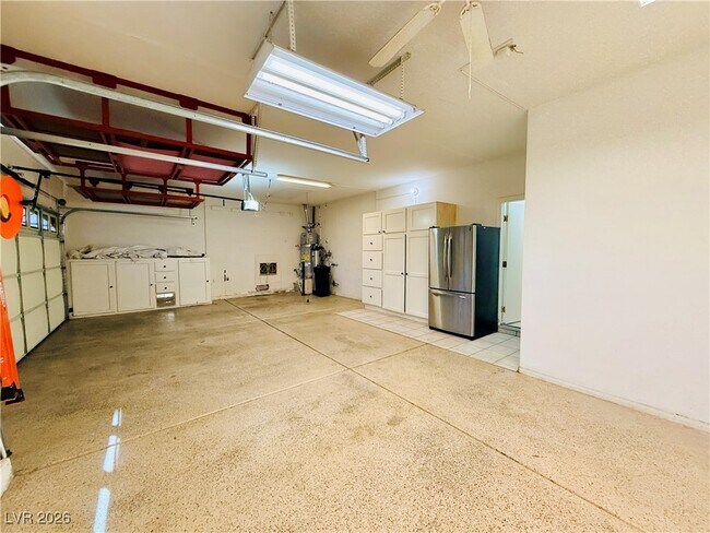 Building Photo - 2547 Serenity Hollow Dr