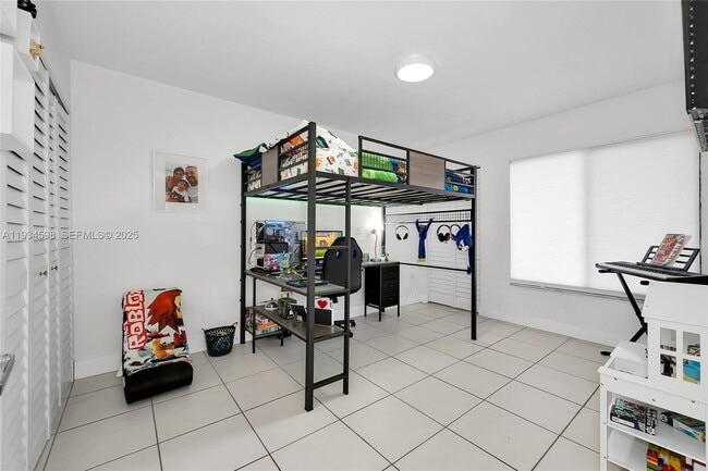 Building Photo - 8250 NW 191st St