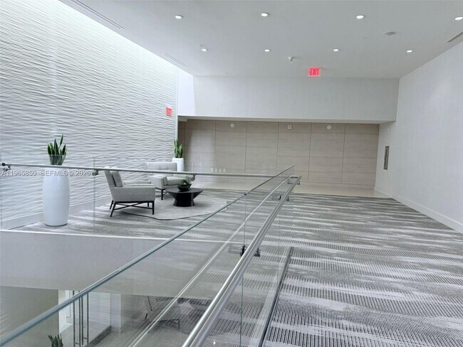 Building Photo - 18201 Collins Ave