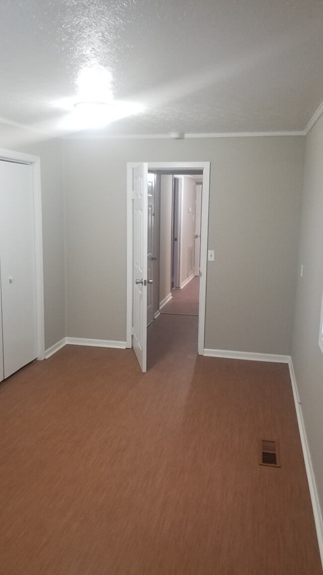 Building Photo - Resaca Mobile Home Park