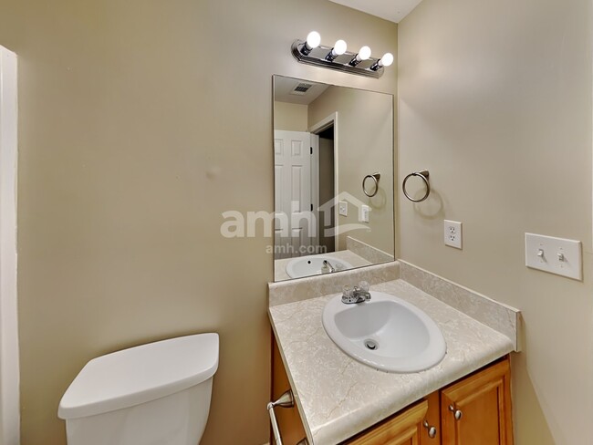 Building Photo - 67 Birchfield Ct