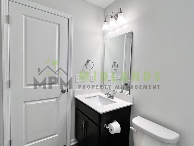 Building Photo - 3068 Harborview Dr