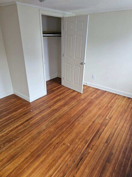 Building Photo - 2428 3rd Ave