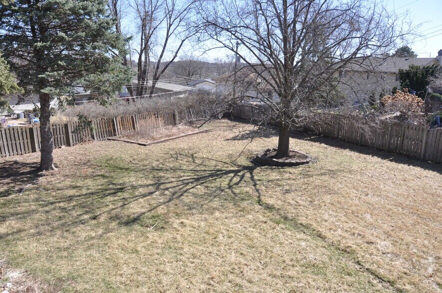 Building Photo - 5511 N 93rd Ave