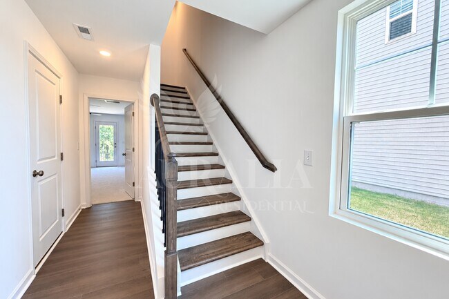Building Photo - 3210 Gypsum Dr