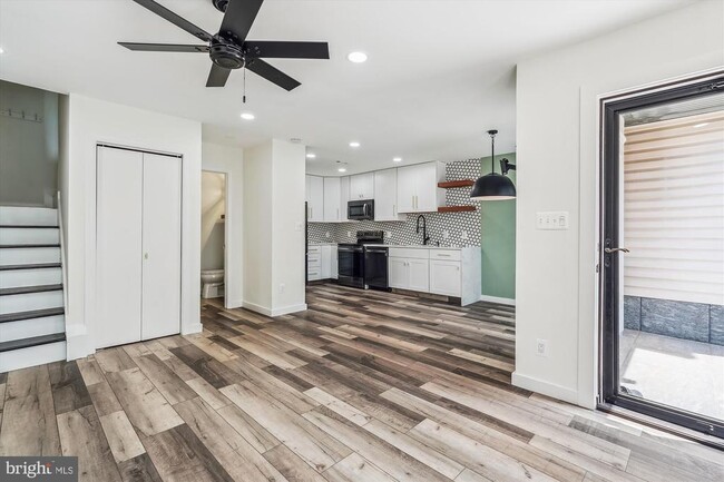 Building Photo - 6010 Sunset Ridge Ct