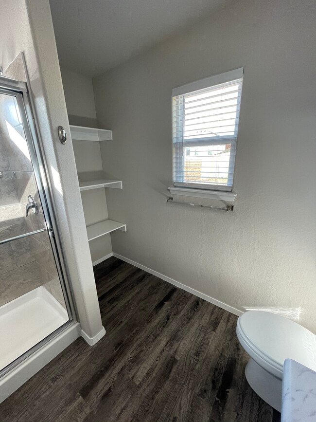 Building Photo - 6900 SW Whitmarsh Rd