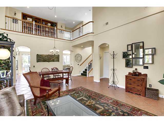 Building Photo - 609 El Portal Dr