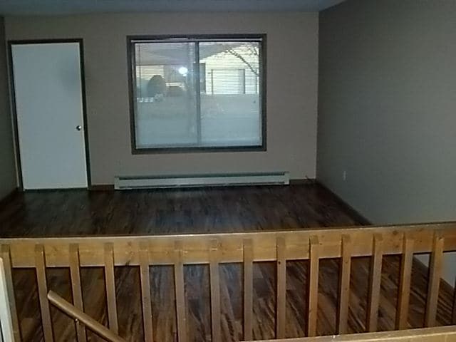 Building Photo - 3 br, 1 bath Townhome - Martin House Townh...