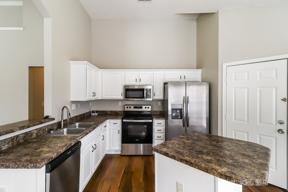 Building Photo - 9165 Acadia Pl