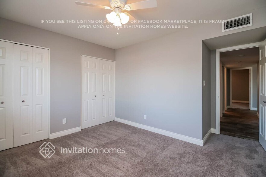 Building Photo - 1335 E Hermosa Dr