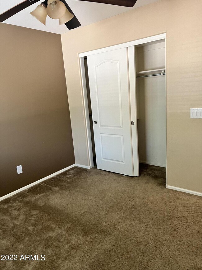 Building Photo - 3406 S 88th Ln