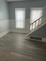 Building Photo - 3009 Delmar Ave