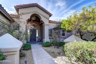 Building Photo - 12113 E Sahuaro Dr