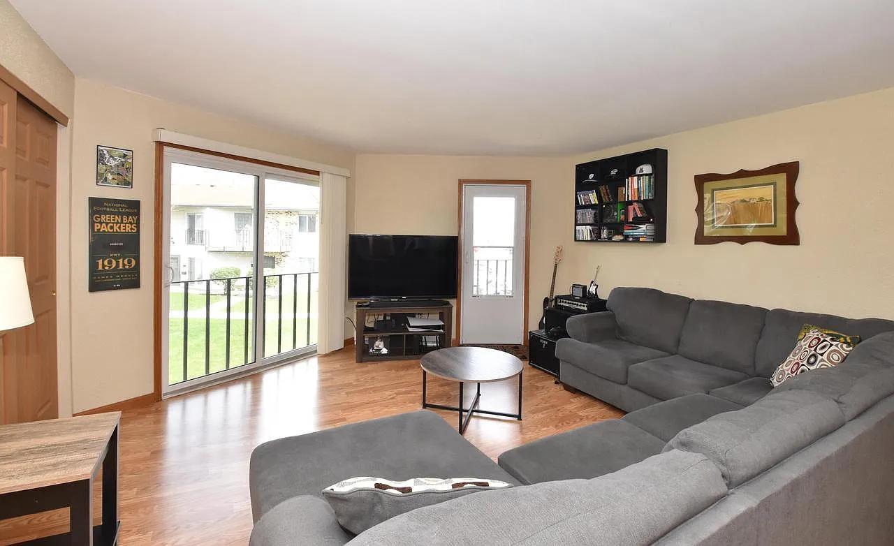 Building Photo - N114W17033 Armada Dr