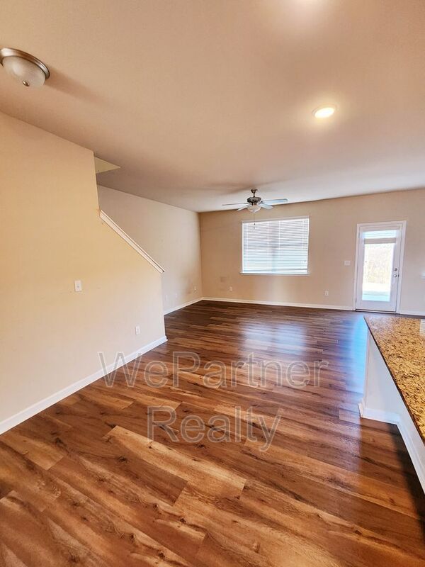 Building Photo - 202 Vickery Ln