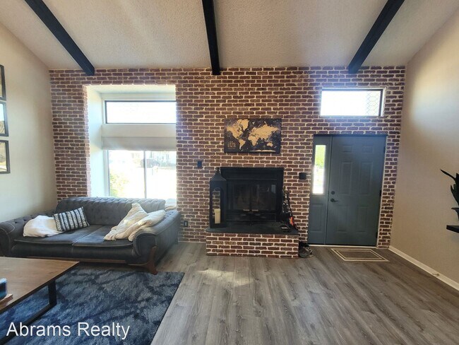 Building Photo - 2 br, 1.5 bath House - 3756 Clipper Bay Drive