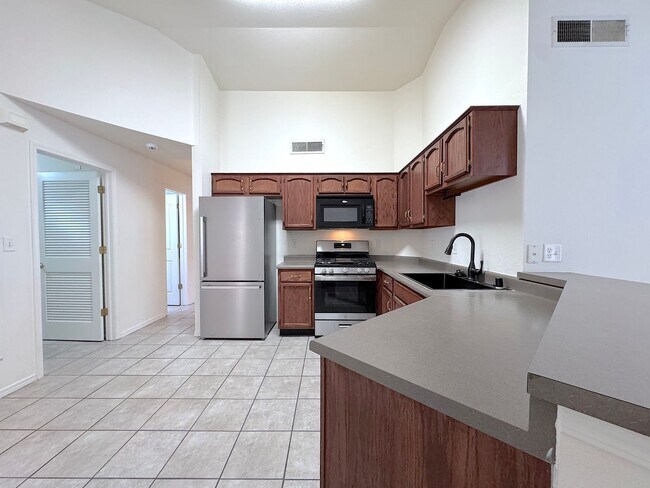 Building Photo - 14193 Patriot Point Dr