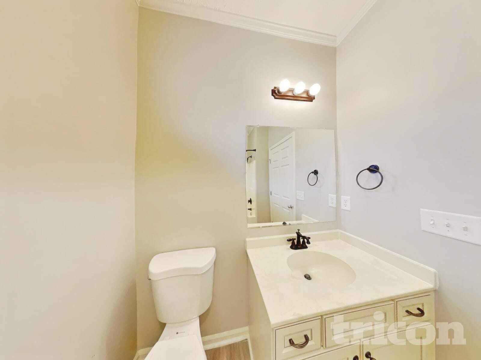 Building Photo - 1030 Ryan Ct