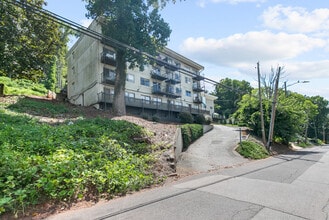 Building Photo - Terrace View