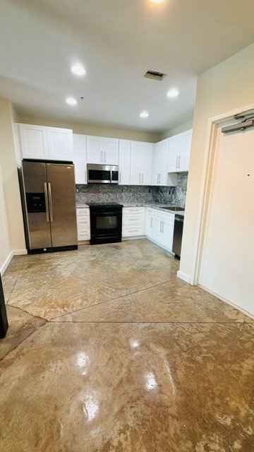 Building Photo - 5008 S MacDill Ave