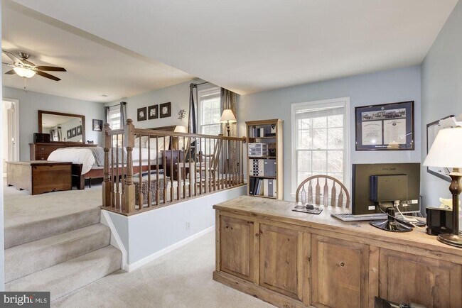Building Photo - 13930 S Springs Dr
