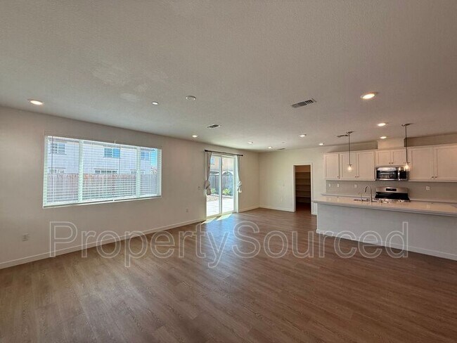 Building Photo - 754 Shearwater Rd