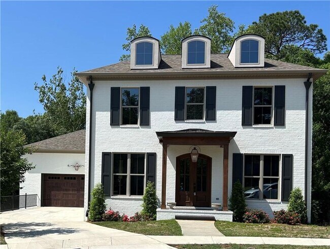 Building Photo - 5488 Hilltop Dr N