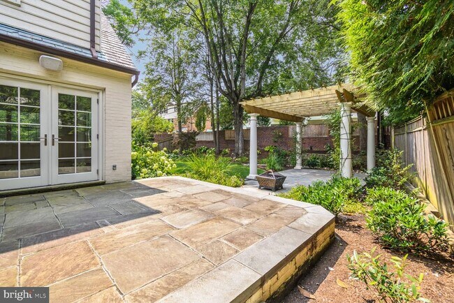 Building Photo - 3712 Fordham Rd NW