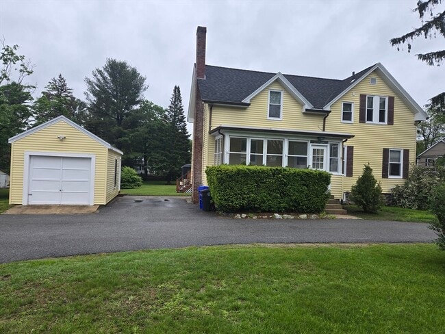 Primary Photo - 325 South Rd